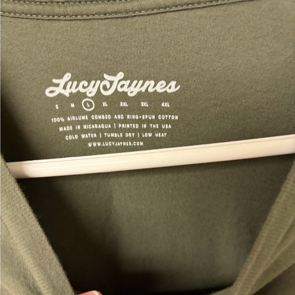 Lucy Jaynes Olive cat Graphic Tee - Picture 3 of 4